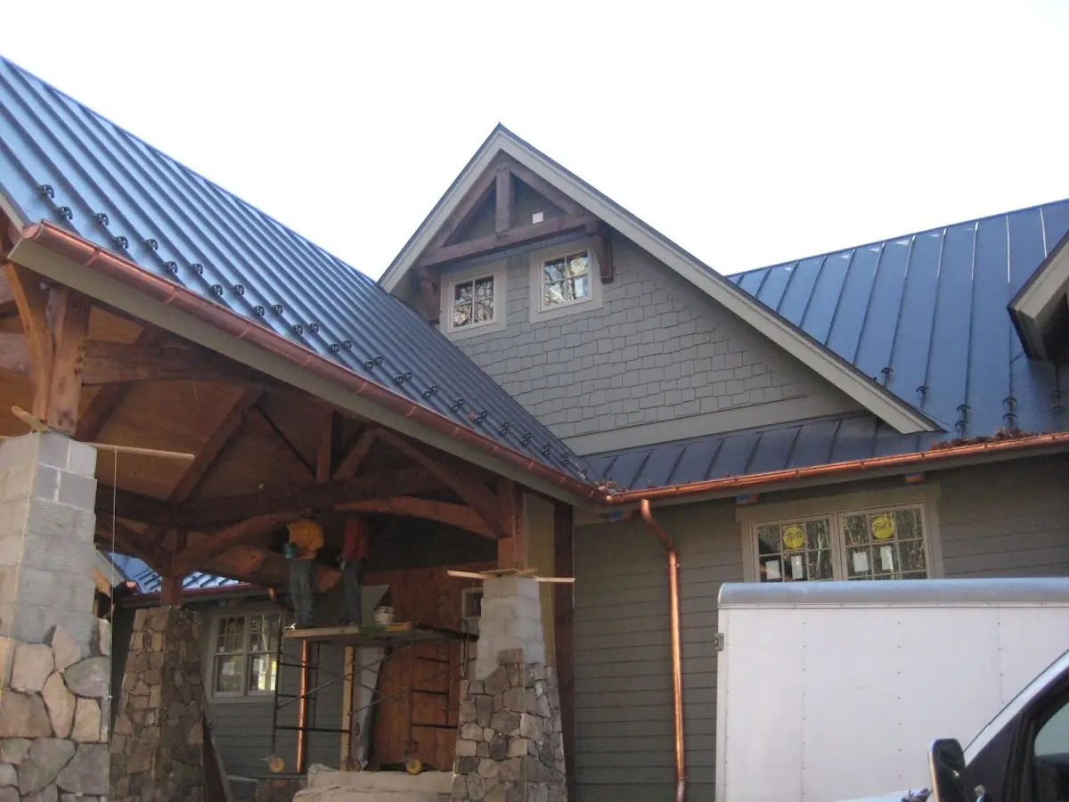 Craftsman Roofing team delivering quality roofing work in Red Rock